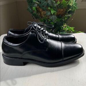 Apt. 9 Ortholite Black Lace Up Men’s Oxfords Excellent Condition Size 8.5